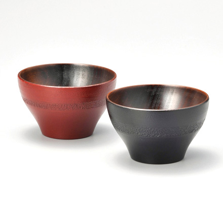 お茶カップペア 黒・朱  2客セット  漆塗り・木製