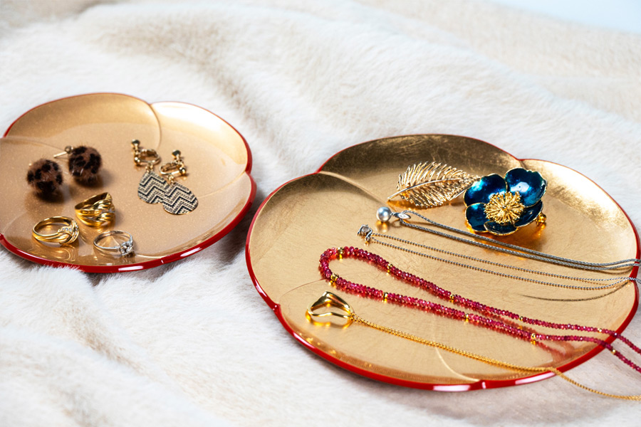 福梅皿 金箔 中皿 FC30-5 漆器の井助